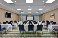 Holiday Inn Express & Suites Ottawa West - Nepean