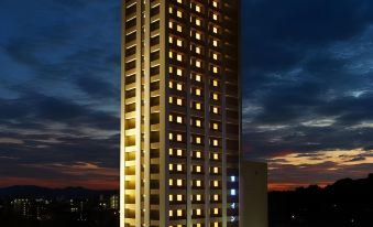 4. Toyoko I..