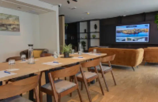 Land's End, Boutique Hotel
