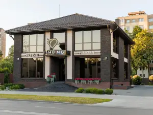 Diamond svečių Namai
