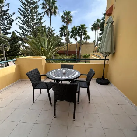 Beach Apt. with Fast Wifi