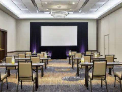 Renaissance Chicago Glenview Suites Hotel Hotels in Glenview