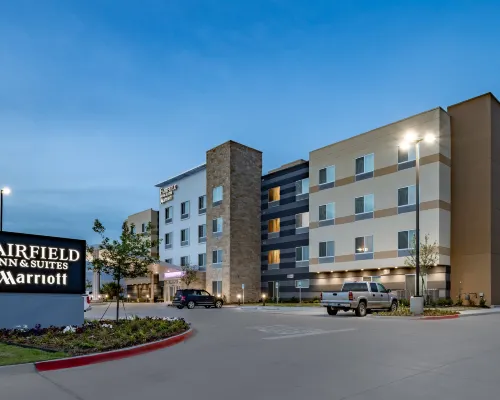 แฟร์ฟิลด์ อินน์แอนด์สวีทส์ บายแมริออท เทอร์เรล โรงแรมในเทอร์เรล