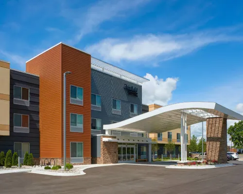 Fairfield Inn & Suites Midland Hotels in Midland