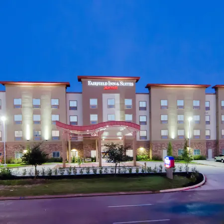 Fairfield Inn & Suites Houston North/Spring Отели рядом с достопримечательностью «Аквапарк "Сплэштаун"»