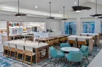 Homewood Suites by Hilton Orlando - Nearest to Universal Studios