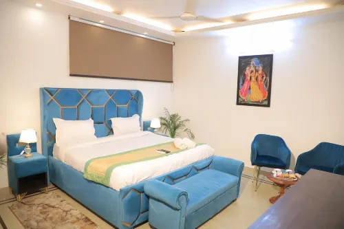 Fortune Home Service Apartment 3BHK , D-198 Saket