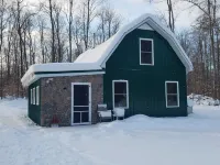 Petoskey - Enjoy the great outdoors from the Cozy and peaceful cabin!