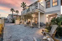 Mykonos Sunset Villa South of 30-A, 4 Bikes, Sleeps 9, Steps to Gulf/Heated Pool