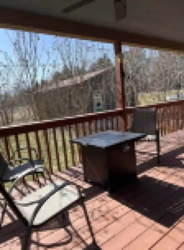 Fishing & Boating 3 Bed/2 Bath Cozy Cabin at Mark Twain Lake!