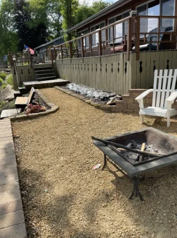 Getaway Cabin on the Rock River, enjoy kayaking, canoeing and fishing