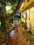 Spacious & refreshing, The Mango Cottage: Near the beach & all things S. FL!