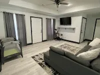 Cozy 3bed 2bath house on half ac of land mins from game time at the grounds Hotels in Cabot