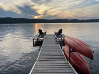 Cozy 2br cottage with firepit, long lake views, lake access and shady/sunny dock