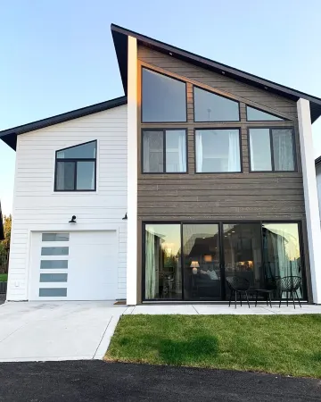 Modern, pet-friendly mountain house! Отели в г. Карбон