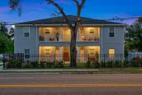 Lovely Newly built condo centrally located in TPA