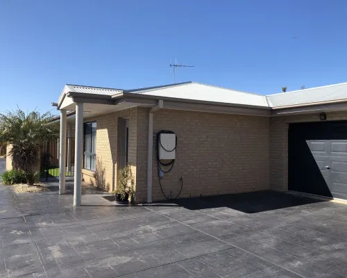 Your home away from home just across from the lake Hotels in Yarrawonga