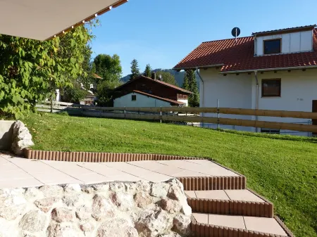 Apartment Hipp No. 1 - 84m² on the ground floor with terrace and mountain view in a top location