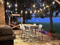 Luxury Lakefront Estate - 1.6 Acres - Sleeps 12 - Boathouse + Sunset Views