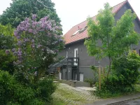 Lesum-auen. Ruhige Ferienwohnung mit Terrasse und Garten Hotels in Osterholz