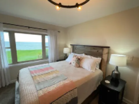 Lake Erie Escape - Erie, PA