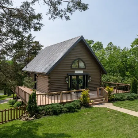 Cozy, family friendly country Side Cabin 15 Min to the Ark Encounter w/fire pit