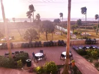 1-br 2balcony Galvestonian condo directly on beach! No highway! Close to Strand