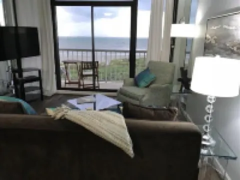 OCEANFRONT - Gorgeous Views of Beach & Pool! Sleek & Modern- 5 star resort-#509
