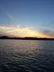 Peaceful & Clean Waterfront Suite on the Lake Norman Main Channel