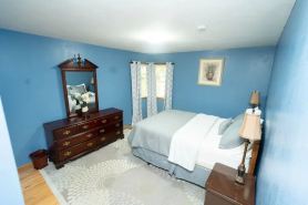 Cozy 5BR Home with free Wi-Fi & Free Parking with Weekly and Monthly Discounts