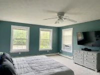 Spacious, Well-Appointed Home for Large Groups Close to Beaches and Restaurants!