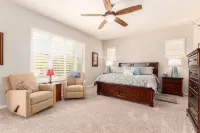 Close to Pro Sport facilities. Beautiful home. Hotels near Goodyear Ballpark