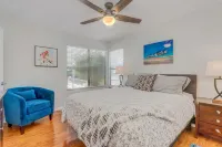Gorgeous Foothills Condo