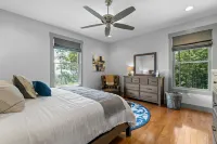 Hatley Pointe and Wolf Laurel Resorts - Dine, Hike, Swim, Ski, Air Conditioning