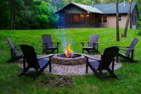 Upper Dells Riverfront / Private Dock / Kayaks / Firepit