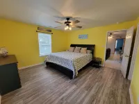 Tybee Pink House (Military & Veteran Discount)