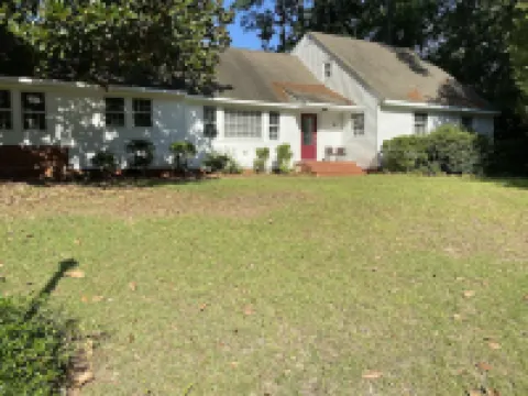 Greenville Classic House. 4 Bdrm, 3 Bath. Walk to Ecu Sporting Events. Dogs ok
