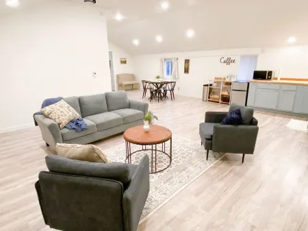 The Modern Cottage in Rural Lake Stevens