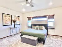 New home, close to skiing, hunting, rodeos, hiking. Fenced yard, pet friendly.