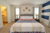 *Cozy Home - Close to Downtown Raleigh* Hotels near Lake Wheeler Rd