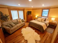 Upscale, Quiet & Private, Easily Accessible Các khách sạn ở 