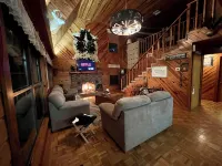 Lakefront Cabin in Ocala Forest – Near Springs, Shops, Pet Friendly Getaway