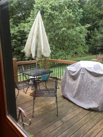 Your Mayberry Get-a-Way Cabin- Only 6 Miles from Downtown Mount Airy