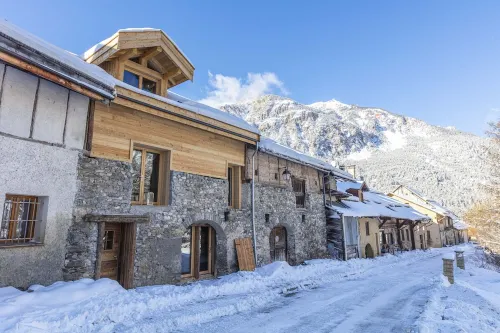 Apt Ariel - a beautiful 3 bedroom apartment located in Les Alberts (Montgenevre)