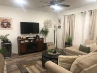 10 Mins from Denver International Airport- 2022 New Home - Wifi