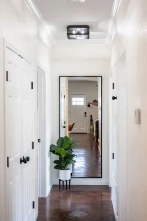 Country Cutie at Magnolia - Family & Pet Friendly, QR Code Walk-Thru Tour! Отели рядом с достопримечательностью «Rogers School of Engineering and Computer Science»