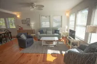 Beautiful home within walking distance to Kennebunkport Hotel a Kennebunkport