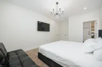 New build modern home 3BR with Hot Tub & ping pong