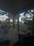 Water view 3-bedroom house in Camden with AC and WiFi walking distance to lake
