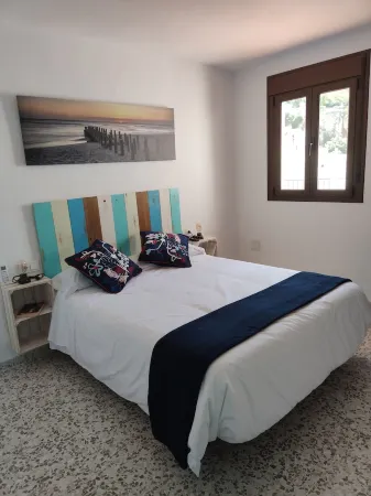 Casa Fuente del Algarrobo-exclusiva con Decoración Estilo Industrial Отели рядом с достопримечательностью «Iglesia Parroquial de la Inmaculada Concepcion»